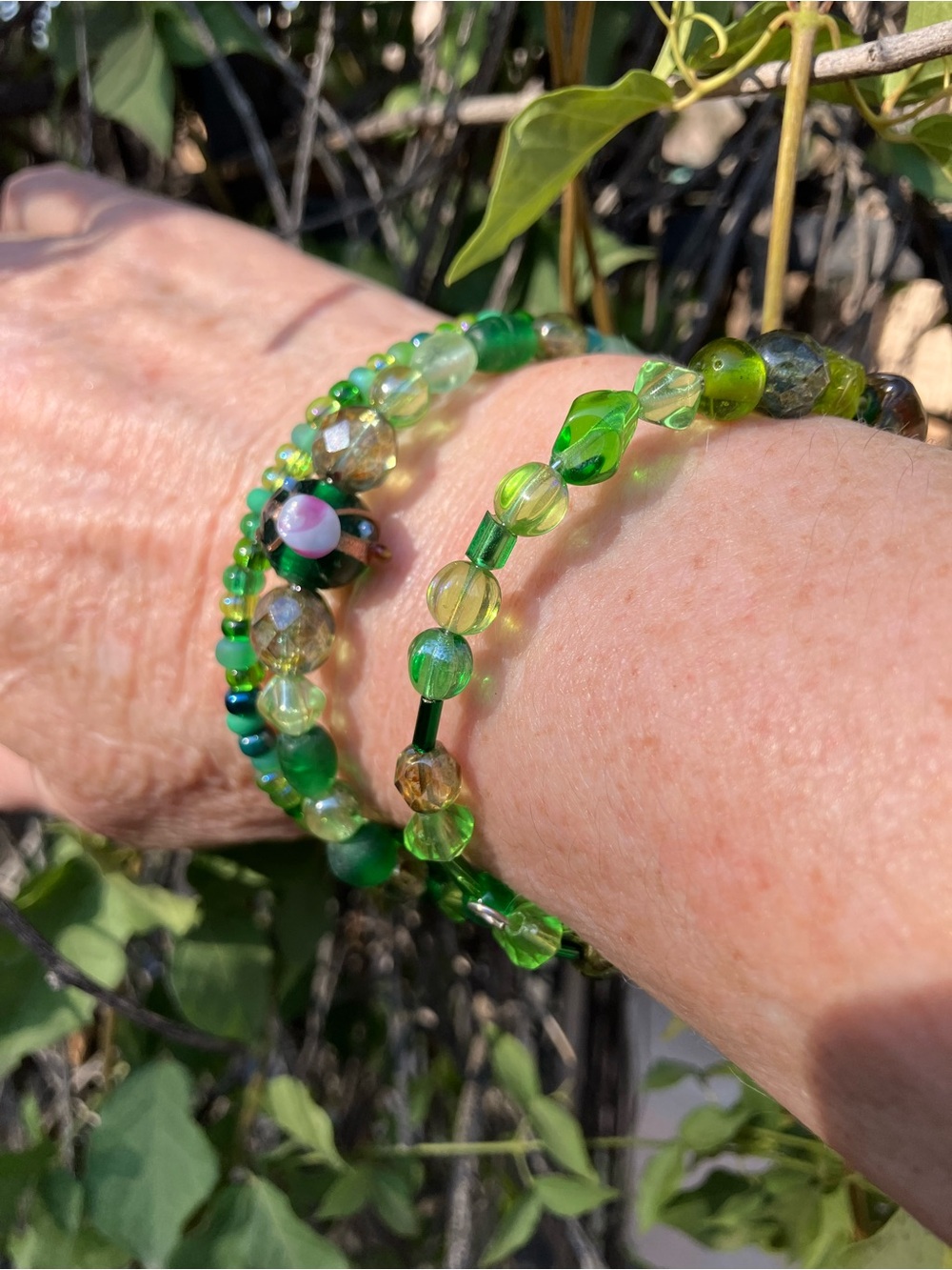 Green Beaded Memory Wire Bracelet Women Jewelry